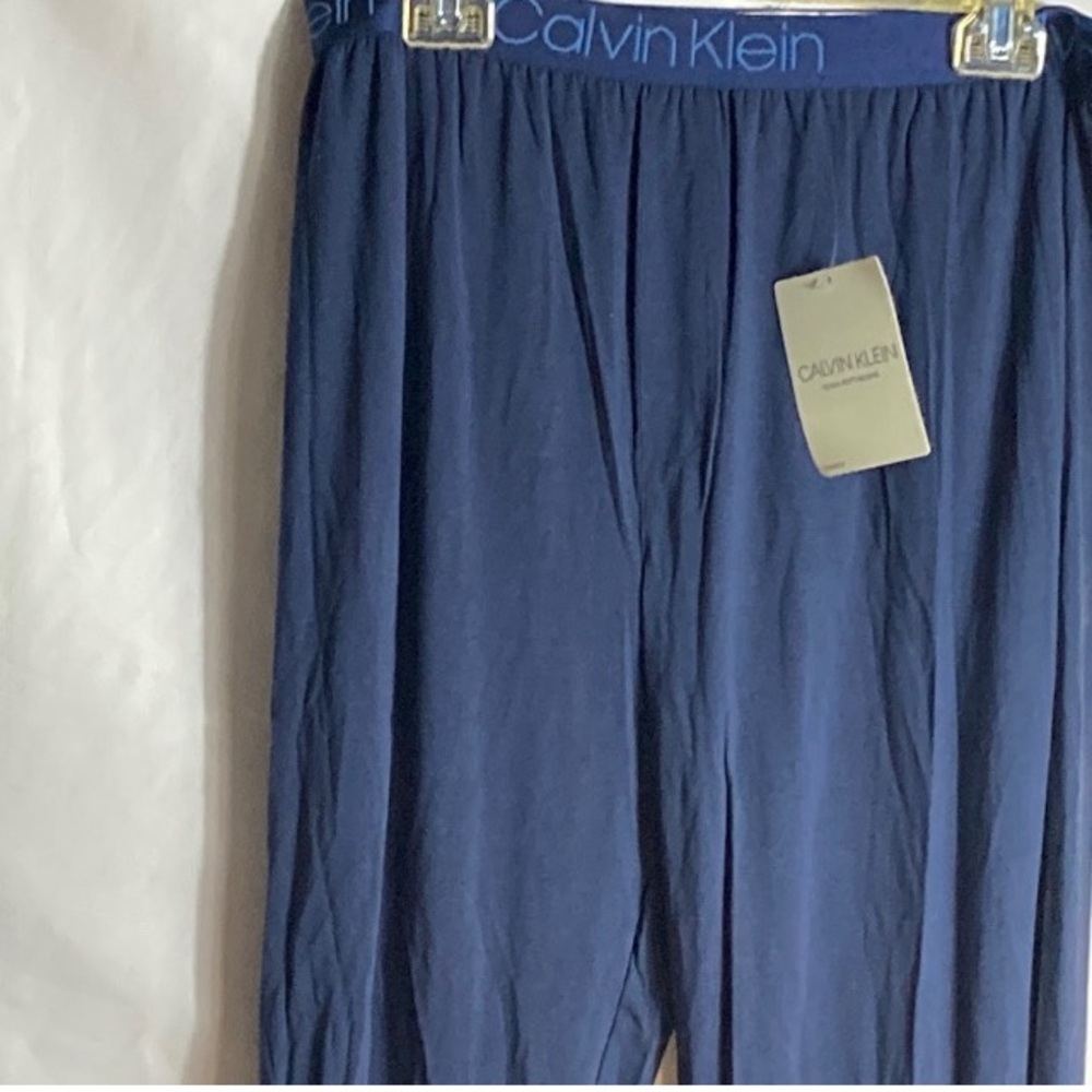 Calvin Klein men’s size L sleep wear. The fabric is very blue.
